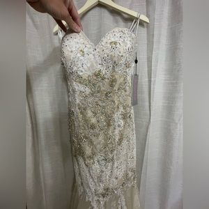 Wedding gown/reception gown